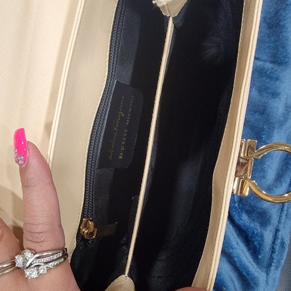 Ferragamo - Picture 9 of 15